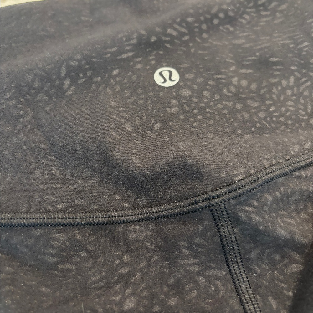 Lululemon Align Black Patterned Athletic Leggings like new size 8